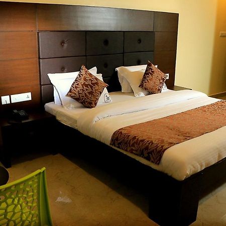 Hotel Tranquil Park Pondicherry Exterior foto
